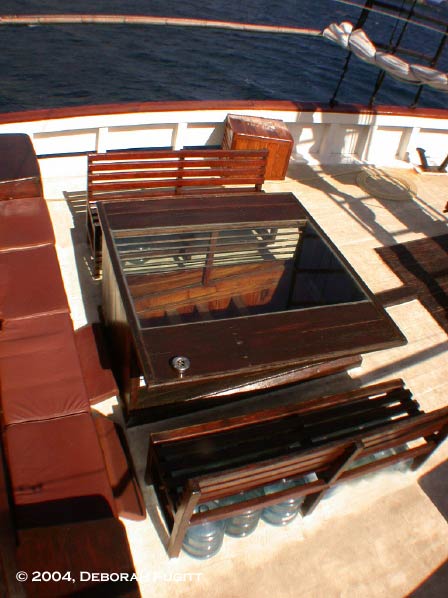 Ondina's forward deck with table & benches